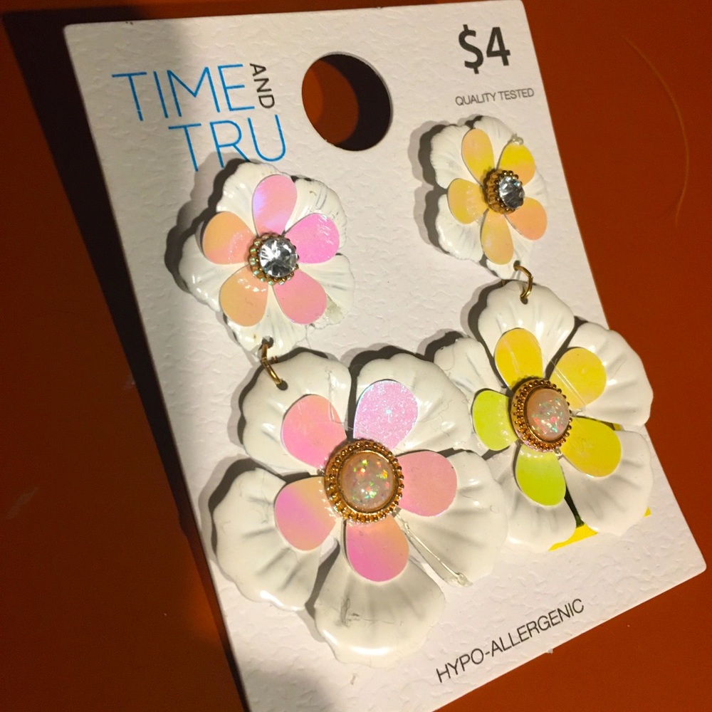 Flower earrings